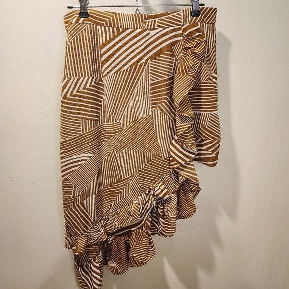 Boohoo music asymetrical high Low Skirt size 8 - Picture 7 of 11